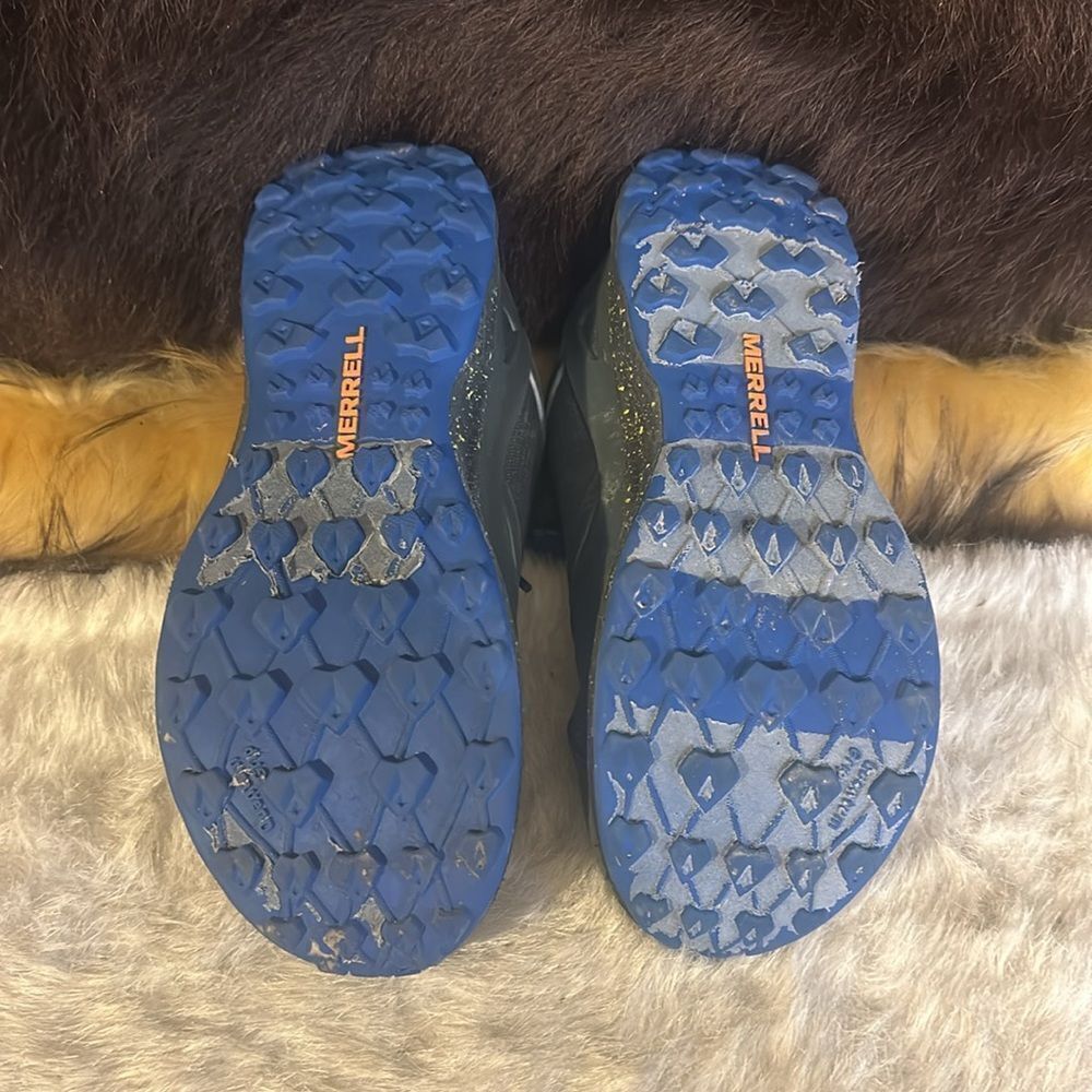 Merrell shoes 4.5 (875) - Picture 7 of 7